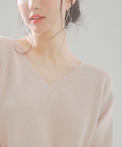 SAISON DE PAPILLON(セゾンドパピヨン)の「レディース 畦編み Vネック ニット プルオーバー ラグランスリーブ(ニット/セーター・レディース・アイボリー/ネイビー/ブルーグレー/チャコール/ピンク/ブラック/ベージュ・L/M)」の21枚目の写真