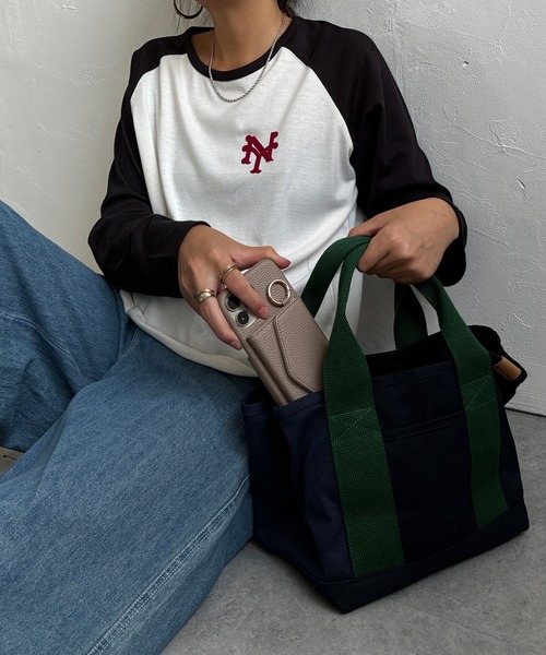 LBC(エルビーシー)の「キャンバス仕切りミニトートバッグ(トートバッグ・レディース・オフホワイト/オレンジ系その他/オリーブ/ダークネイビー/モカ・FREE)」の7枚目の写真