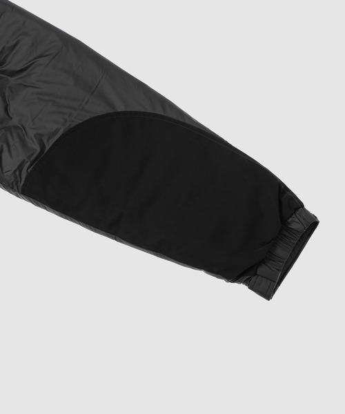 Acne Studios(アクネストゥディオズ)の「FN-MN-OUTW001106(ダウンジャケット/コート・メンズ・ブラック・46/48)」の4枚目の写真
