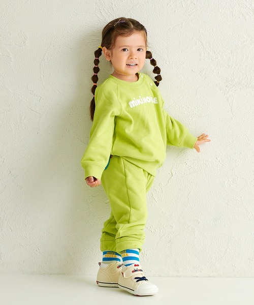 MIKI HOUSE(ミキハウス)の「【WEB限定】バックロゴトレーナー(スウェット・キッズ・コーラルピンク/ブルー/レッド/ホワイト/ライトグリーン/グリーン/イエロー/ネイビー・140cm/130cm/110cm/100cm/90cm/80cm/120cm)」の10枚目の写真