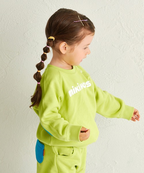 MIKI HOUSE(ミキハウス)の「【WEB限定】バックロゴトレーナー(スウェット・キッズ・コーラルピンク/ブルー/レッド/ホワイト/ライトグリーン/グリーン/イエロー/ネイビー・140cm/130cm/110cm/100cm/90cm/80cm/120cm)」の11枚目の写真