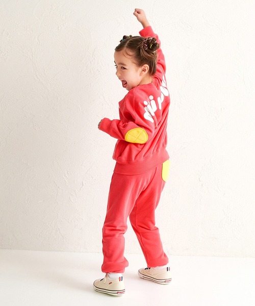 MIKI HOUSE(ミキハウス)の「【WEB限定】バックロゴトレーナー(スウェット・キッズ・コーラルピンク/ブルー/レッド/ホワイト/ライトグリーン/グリーン/イエロー/ネイビー・140cm/130cm/110cm/100cm/90cm/80cm/120cm)」の17枚目の写真