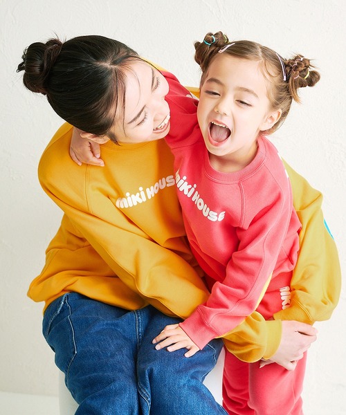 MIKI HOUSE(ミキハウス)の「【WEB限定】バックロゴトレーナー(スウェット・キッズ・コーラルピンク/ブルー/レッド/ホワイト/ライトグリーン/グリーン/イエロー/ネイビー・140cm/130cm/110cm/100cm/90cm/80cm/120cm)」の19枚目の写真