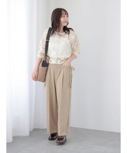 Te chichi TERRASSE(テチチテラス)の「サイドリボンセンタープレスパンツ(その他パンツ・レディース・チャコールグレー/ブラック/ベージュ・F)」の7枚目の写真