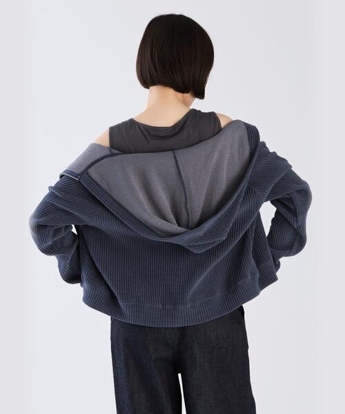 To b. by agnes b.（トゥービーバイアニエスベー）の「WW76