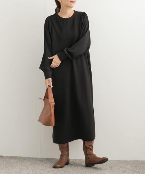 URBAN RESEARCH DOORS(アーバンリサーチドアーズ)の「ボリュームスリーブドッキングワンピース(ワンピース・レディース・ブラック/モカ・MEDIUM)」の17枚目の写真