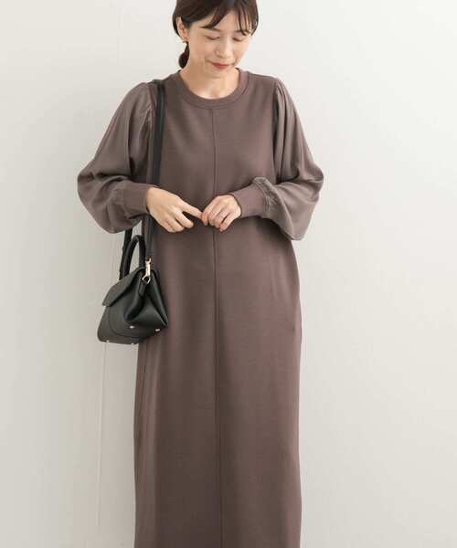 URBAN RESEARCH DOORS(アーバンリサーチドアーズ)の「ボリュームスリーブドッキングワンピース(ワンピース・レディース・ブラック/モカ・MEDIUM)」の7枚目の写真