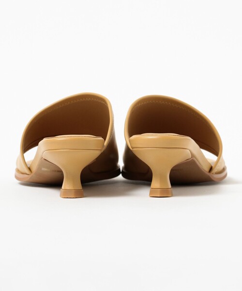 【新品】LE VERNIS /ルベルニToe ring sandals 23.5 Le Vernis サンダル LE VERNIS/ルベルニ Toe ring sandals