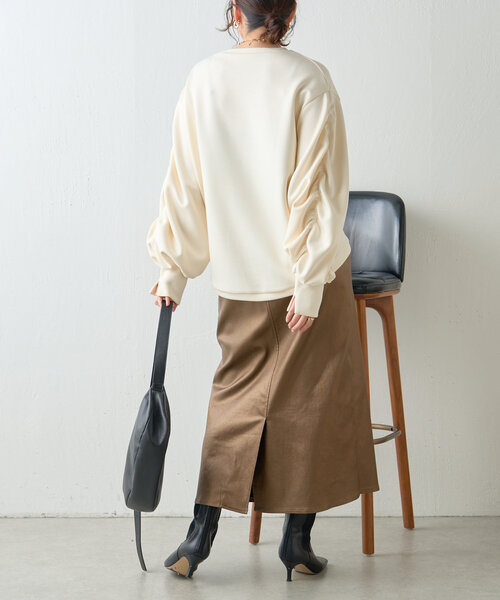 Jena espace merveilleux（ジェナ　エスパスメルヴェイユ）の「袖ギャザーダンボールカットソー（Tシャツ/カットソー・レディース・アイボリー/チャコールグレー/グレー・FREE）」の8枚目の写真