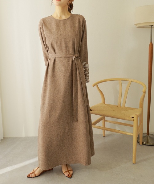 sleeve embroidery waist mark long dress /袖刺繍 ウエスト