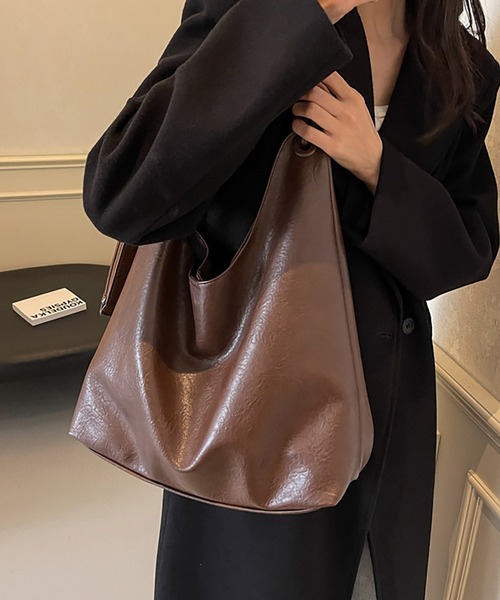 LA VORAGINE(ラ ヴォラジネ)の「マルチポーチ付 大容量トートバッグ/ショルダーバッグ(ショルダーバッグ・レディース・ブラウン/ダークブラウン/モカ/ブラック/ワイン・FREE)」の13枚目の写真