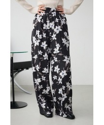 AZUL by moussy（アズールバイマウジー）の「フラワープリントイージーワイドパンツ（スラックス）」