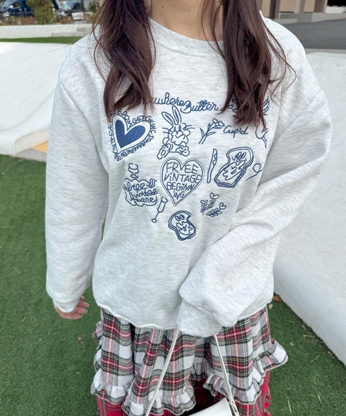 frunco(フランコ)の「【各サイト限定価格】落書き刺繍トレーナー(スウェット・レディース・グレー・MEDIUM)」の14枚目の写真