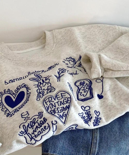 frunco(フランコ)の「【各サイト限定価格】落書き刺繍トレーナー(スウェット・レディース・グレー・MEDIUM)」の6枚目の写真