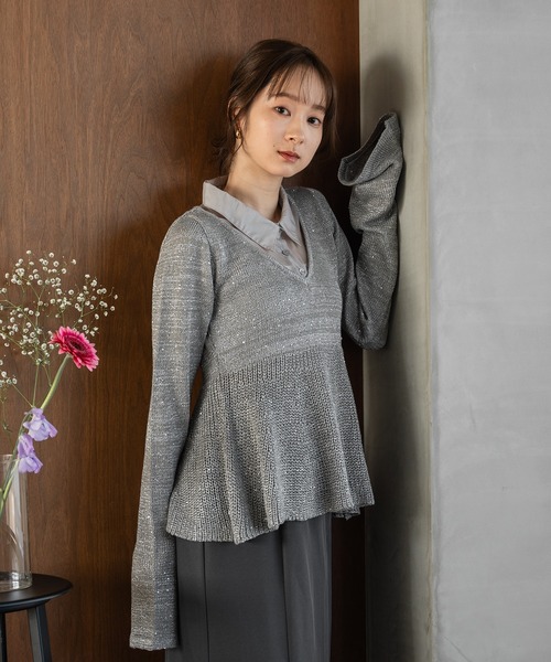 mideal(マイディール)の「peplum sequins knit / ペプラムスパンコールニット(ニット/セーター・レディース・グレー/ベージュ/ネイビー・FREE)」の2枚目の写真
