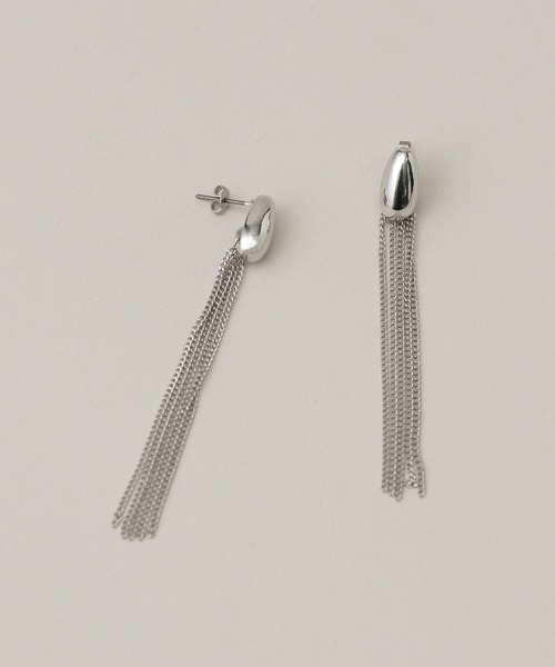 GLOBAL WORK(グローバルワーク)の「MATINEE LINE/チェーンフリンジピアス/288882(ピアス(両耳用)・レディース・ゴールド/シルバー・ONE SIZE)」の2枚目の写真