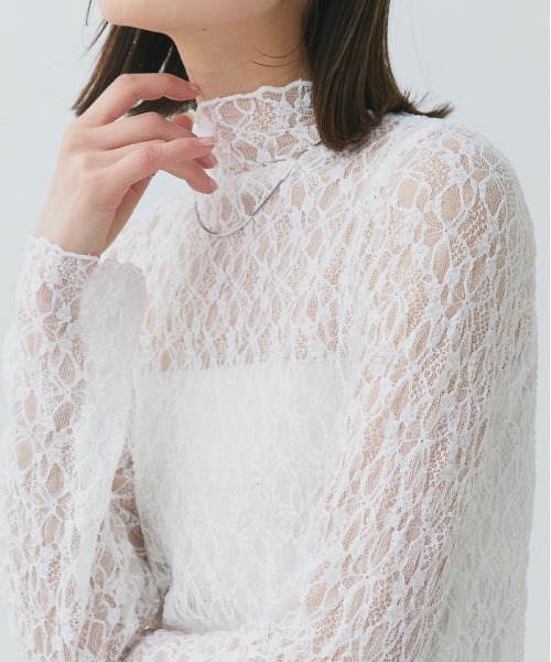ad thie(アドティエ)の「ハイネック レースカットソー(Tシャツ/カットソー・レディース・ブラック/オフホワイト・FREE)」の2枚目の写真