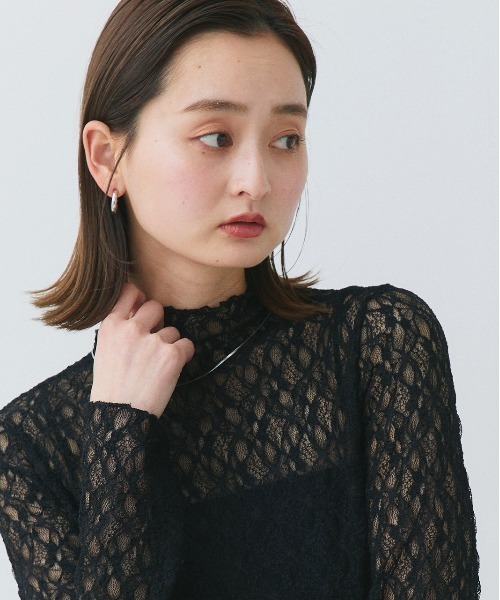 ad thie(アドティエ)の「ハイネック レースカットソー(Tシャツ/カットソー・レディース・ブラック/オフホワイト・FREE)」の11枚目の写真