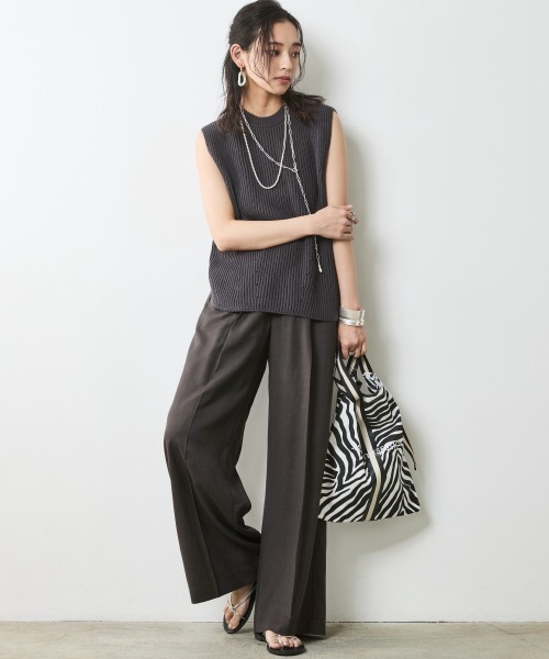 CHIC STYLE（シックスタイル）の「綿麻畦編ニットベスト＜大きいサイズ有＞シックスタイル（ベスト・レディース・チャコール/モカ・5L/4L/3L/LL/L/M）」の6枚目の写真