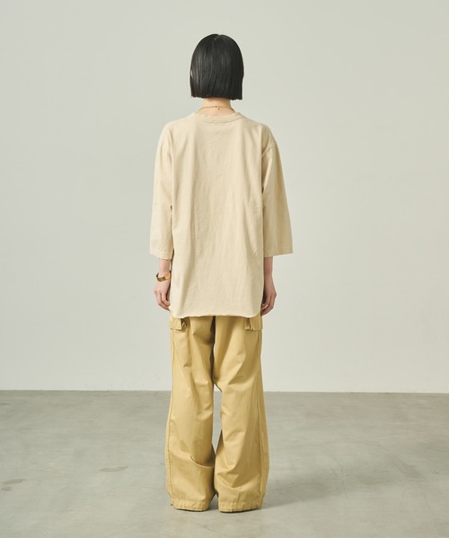kha:ki(カーキ)の「「KHA:KI / カーキ」 7TH TEE -K.U.V- 7TH TEE -K.U.V-(Tシャツ/カットソー・レディース・アッシュグレー/チャコールグレー/サンドベージュ・1)」の14枚目の写真