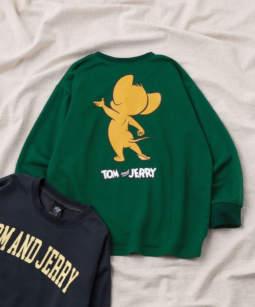 Tom＆Jerry（トムアンドジェリー）の「【 TOM&JERRY / トムとジェリー 】ビッグシルエット バックプリント マルチデザイン ミニ裏毛 クルーネックスウェット トレーナー 長袖 キッズ（スウェット・キッズ・ブラック/グレー系2/ベージュ系3/ネイビー系2/杢グレー/ダークグリーン/ベージュ系1/オートミール/チャコール/ベージュ/ネイビー/ダークグリーン系1/ベージュ系2/ネイビー系1/ブラック系1/グレー系1・110/120/130/140/150/160）」の2枚目の写真