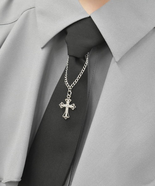 axes femme POETIQUE（アクシーズファムポエティック）の「タイ付ラッフルフリル半袖ブラウス（シャツ/ブラウス・レディース・ホワイト/グレー/ブラック・MEDIUM）」の7枚目の写真