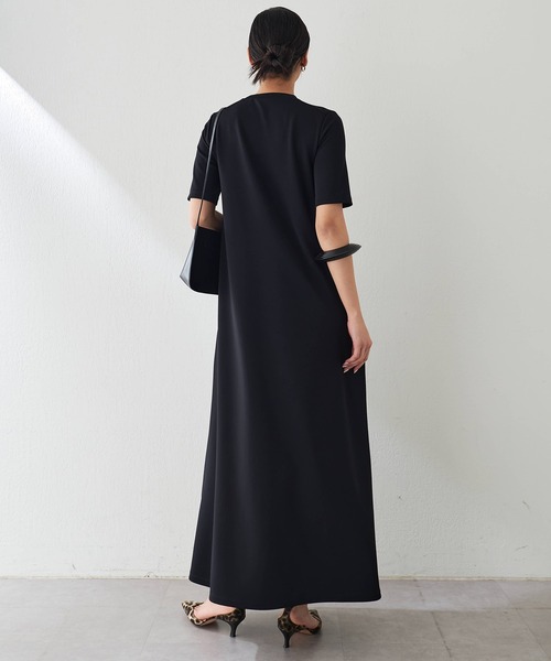 Whim Gazette フレアワンピース　ブラック　オープンバック　背中あき Whim Gazette｜カットフレアワンピース | Rakuten Fashion(楽天