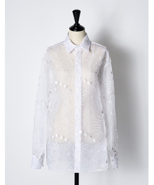 RUMCHE（ラムシェ）の「Sheer Embroidery Shirt / シアーエンブロイダリーシャツ（シャツ/ブラウス・レディース・ホワイト・FREE）」の3枚目の写真