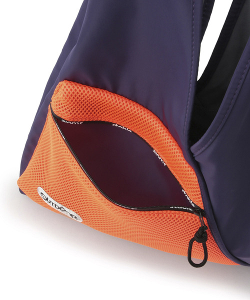 OUTDOOR PRODUCTS（アウトドアプロダクツ）の「【OUTDOOR PRODUCTS meet j.n.r.d】別注/トライアングルデザインドショッパー（ハンドバッグ・メンズ・ブラック/ネイビー/ライトグレー・FREE）」の11枚目の写真