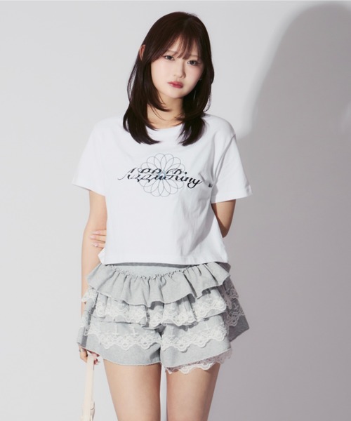 ALLuRing ChaRm(アリュリングチャーム)の「Flower Short SS T-shirt / 花柄刺繍ショート丈ミニT チビT(Tシャツ/カットソー・レディース・ブラック/ホワイト・FREE)」の13枚目の写真