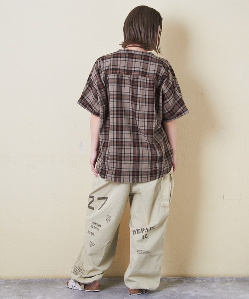 CUBE SUGAR（キューブシュガー）の「チェック柄ドルマンシャツ（シャツ/ブラウス・レディース・スミクロ/ネイビー/レッド/カーキ/マルチ・M）」の7枚目の写真