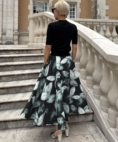 JENNE(ジェンヌ)の「リーフフレアスカート(スカート・レディース・ホワイト/ブラック・SMALL/MEDIUM/LARGE)」の13枚目の写真