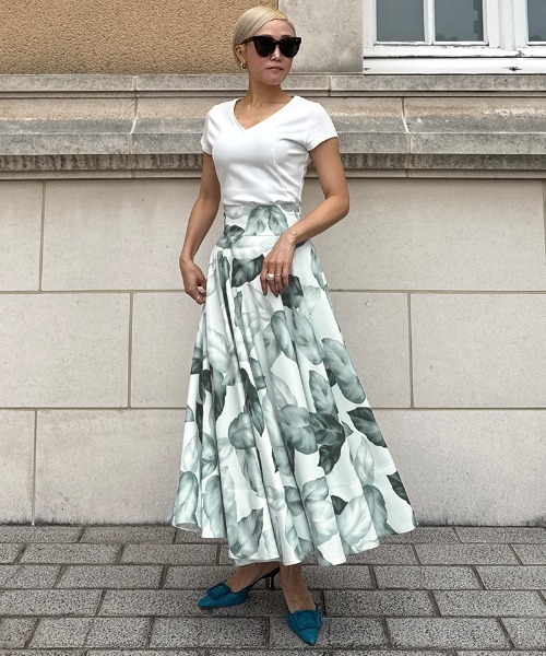 JENNE(ジェンヌ)の「リーフフレアスカート(スカート・レディース・ホワイト/ブラック・SMALL/MEDIUM/LARGE)」の14枚目の写真