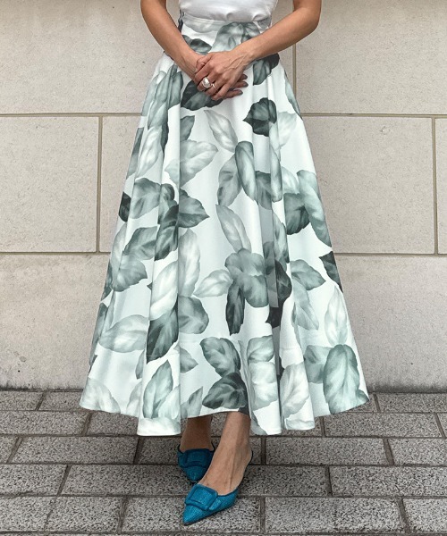 JENNE(ジェンヌ)の「リーフフレアスカート(スカート・レディース・ホワイト/ブラック・SMALL/MEDIUM/LARGE)」の15枚目の写真