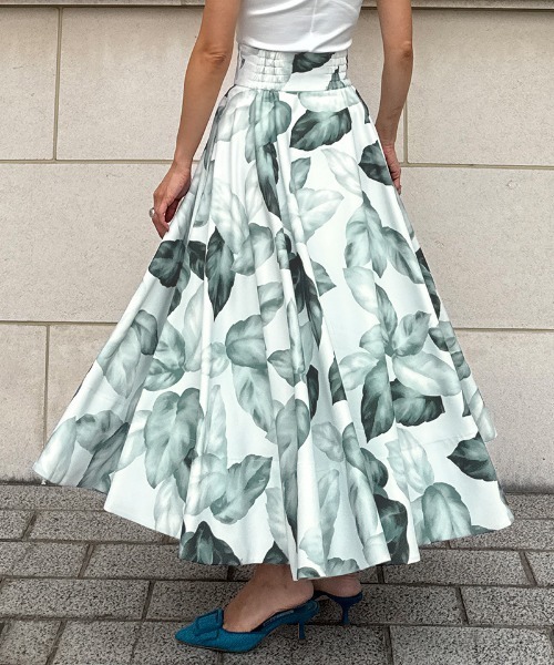 JENNE(ジェンヌ)の「リーフフレアスカート(スカート・レディース・ホワイト/ブラック・SMALL/MEDIUM/LARGE)」の16枚目の写真