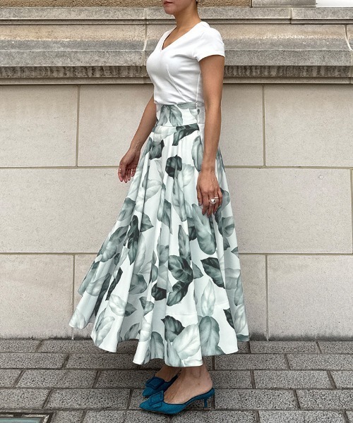 JENNE(ジェンヌ)の「リーフフレアスカート(スカート・レディース・ホワイト/ブラック・SMALL/MEDIUM/LARGE)」の19枚目の写真