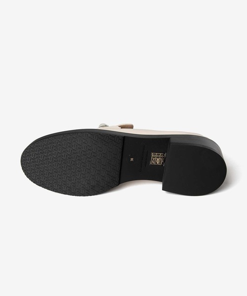STUART WEITZMAN(スチュアートワイツマン)の「STUART WEITZMAN PORTIA BOLD LOAFER スチュアート・ワイツマン ポリータ ボールド ローファー(ローファー・レディース・ホワイト・37.5/36.5/37)」の12枚目の写真