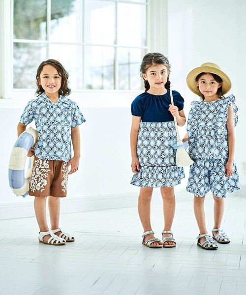 BeBe(ベベ)の「【お揃い】復刻アーカイブタイル柄フレアキュロットパンツ(90~150cm)(その他パンツ・キッズ・ブルー系その他・120cm/110cm/130cm/150cm/140cm)」の6枚目の写真