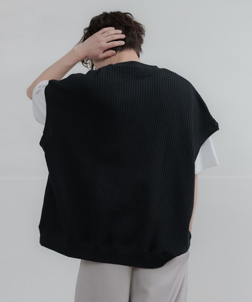 improves（インプローブス）の「ルーズシルエット ビッグ ワッフル クルーベスト（ベスト・メンズ・チャコール/アイボリー/ブラック/ブルー・LARGE/MEDIUM）」の6枚目の写真