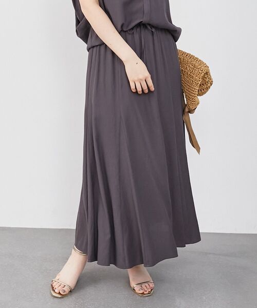 le.coeur blanc（ルクールブラン）の「《リラクシーな履き心地》リネンライクマーメイドスカート（スカート・レディース・ダークグレー/ブルー/パープル・38）」の14枚目の写真