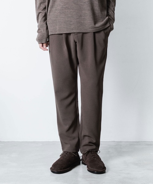 ATTACHMENT（アタッチメント）の「PE ストレッチダブルクロス レギュラーフィット イージートラウザーズ / PE STRETCH DOUBLE CLOTH REGULAR FIT EASY TROUSERS（スラックス・メンズ・ダークグレー/カーキ系/グレー/ブラック・3/2/1）」の4枚目の写真