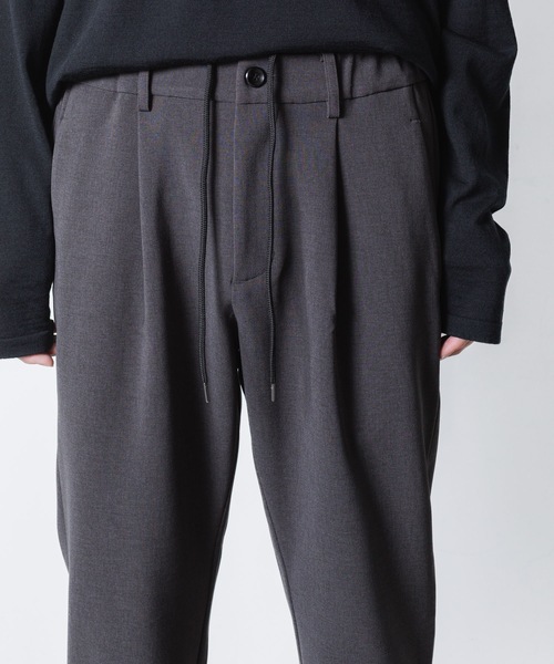 ATTACHMENT（アタッチメント）の「PE ストレッチダブルクロス レギュラーフィット イージートラウザーズ / PE STRETCH DOUBLE CLOTH REGULAR FIT EASY TROUSERS（スラックス・メンズ・ダークグレー/カーキ系/グレー/ブラック・3/2/1）」の10枚目の写真