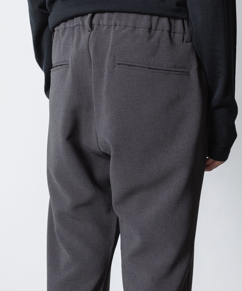 ATTACHMENT（アタッチメント）の「PE ストレッチダブルクロス レギュラーフィット イージートラウザーズ / PE STRETCH DOUBLE CLOTH REGULAR FIT EASY TROUSERS（スラックス・メンズ・ダークグレー/カーキ系/グレー/ブラック・3/2/1）」の12枚目の写真