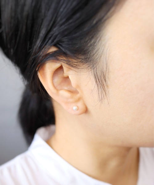 CERCA(チェルカ)の「KAM.accessory/サージカルステンレス316L/金属アレルギー対応/スタッドピアス/一粒パールピアス(ピアス(両耳用)・レディース・シルバー系2/ゴールド系2/シルバー系1/ゴールド系1・FREE)」の1枚目の写真