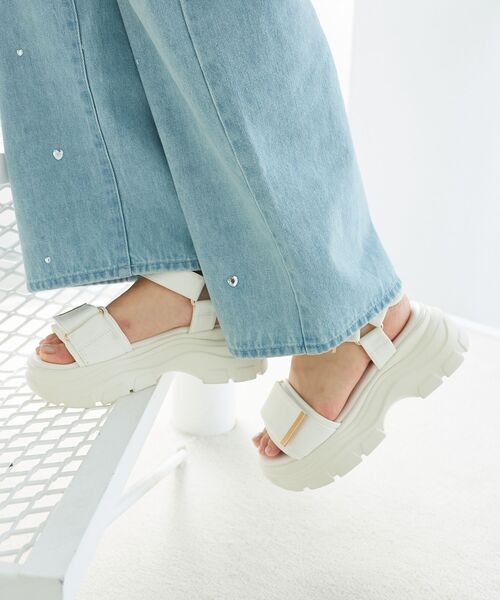 MAJESTIC LEGON（マジェスティックレゴン）の「ワイドベルトスポサン（サンダル・レディース・アイボリー/ピンクベージュ/ブラック・SMALL/X-LARGE/LARGE/MEDIUM）」の4枚目の写真