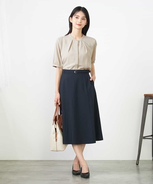 a.v.v(アーヴェヴェ)の「配色パイピングブラウス(シャツ/ブラウス・レディース・ホワイト/ベージュ・34/38/36/42/40)」の5枚目の写真