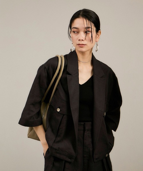 SALON adam et rope'（サロン アダム エ ロペ）の「リネンツイルブルゾン（ブルゾン・レディース・ブラック/ピンク/ベージュ・FREE）」の2枚目の写真