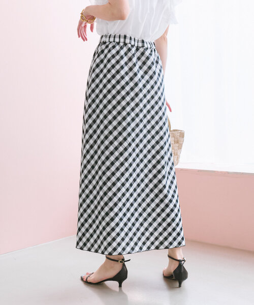 La boutique BonBon(ラブティックボンボン)の「【清楚でお上品】ギンガムチェックバイアススカート(スカート・レディース・ブラック・36/38)」の9枚目の写真