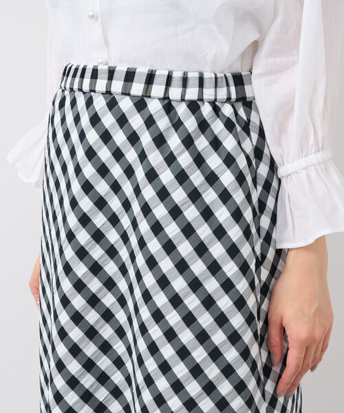 La boutique BonBon(ラブティックボンボン)の「【清楚でお上品】ギンガムチェックバイアススカート(スカート・レディース・ブラック・36/38)」の3枚目の写真