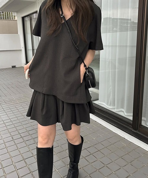 WILLFULLY（ウィルフリー）の「constructive tuck culottes S/PT（その他パンツ・レディース・ブラック/チャコールグレー/ベージュ系その他・FREE）」の18枚目の写真